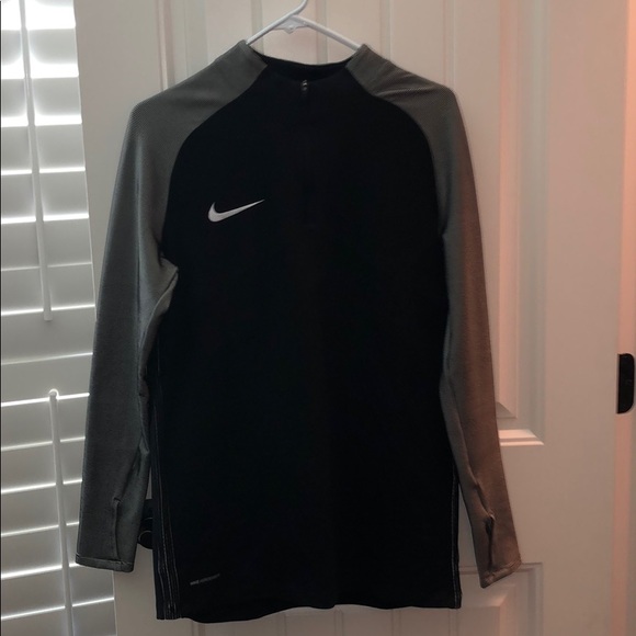 nike aeroswift jacket